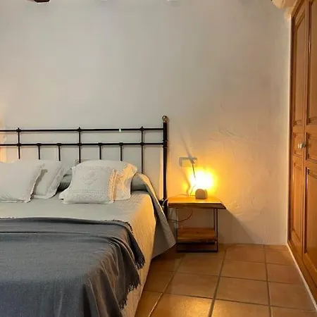 Holiday home Casa Del Raco, Turisme Rural Calma I Pedra A 14 Minuts De La Platja Ardenya